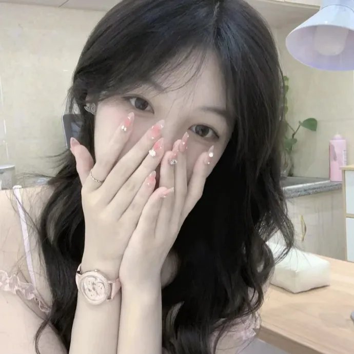 九零全家靠我心声逆风翻盘